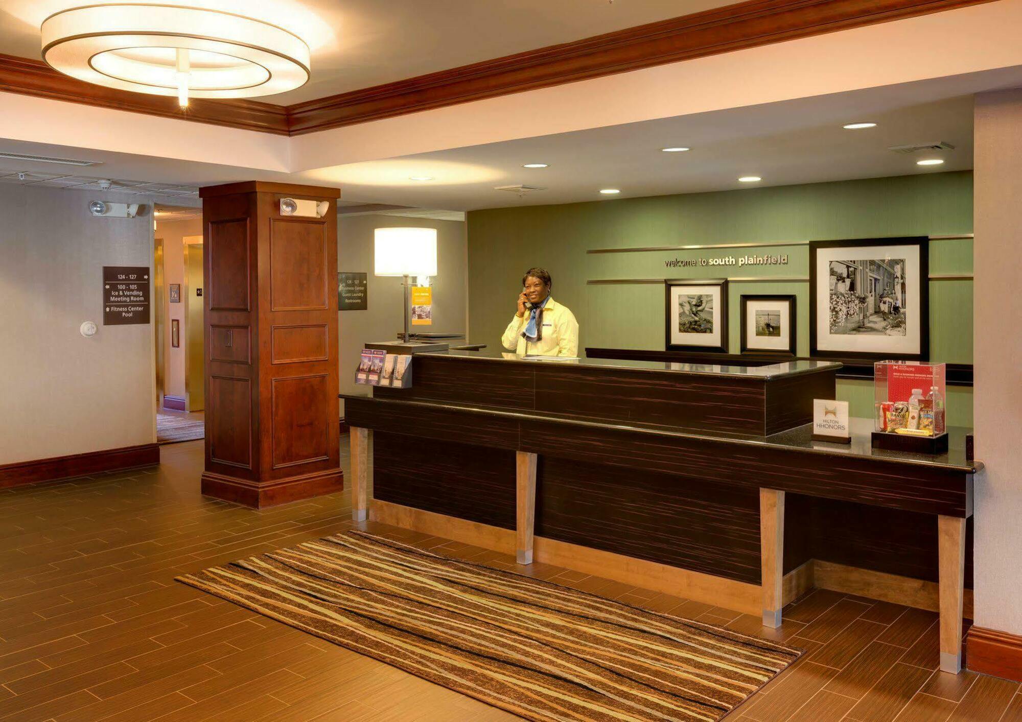 Hampton Inn South Plainfield-Piscataway Dış mekan fotoğraf