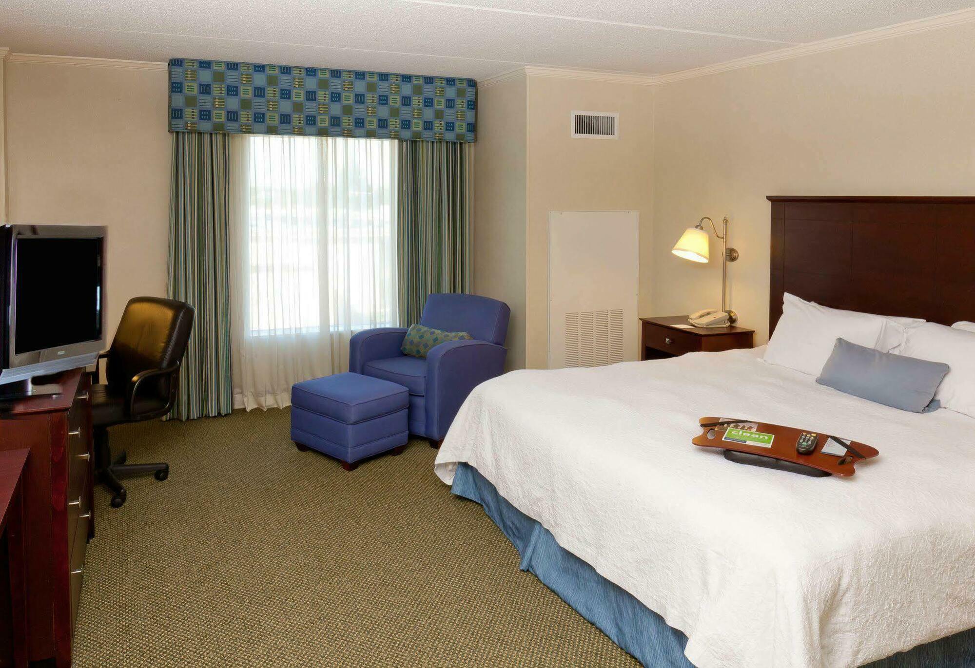 Hampton Inn South Plainfield-Piscataway Dış mekan fotoğraf